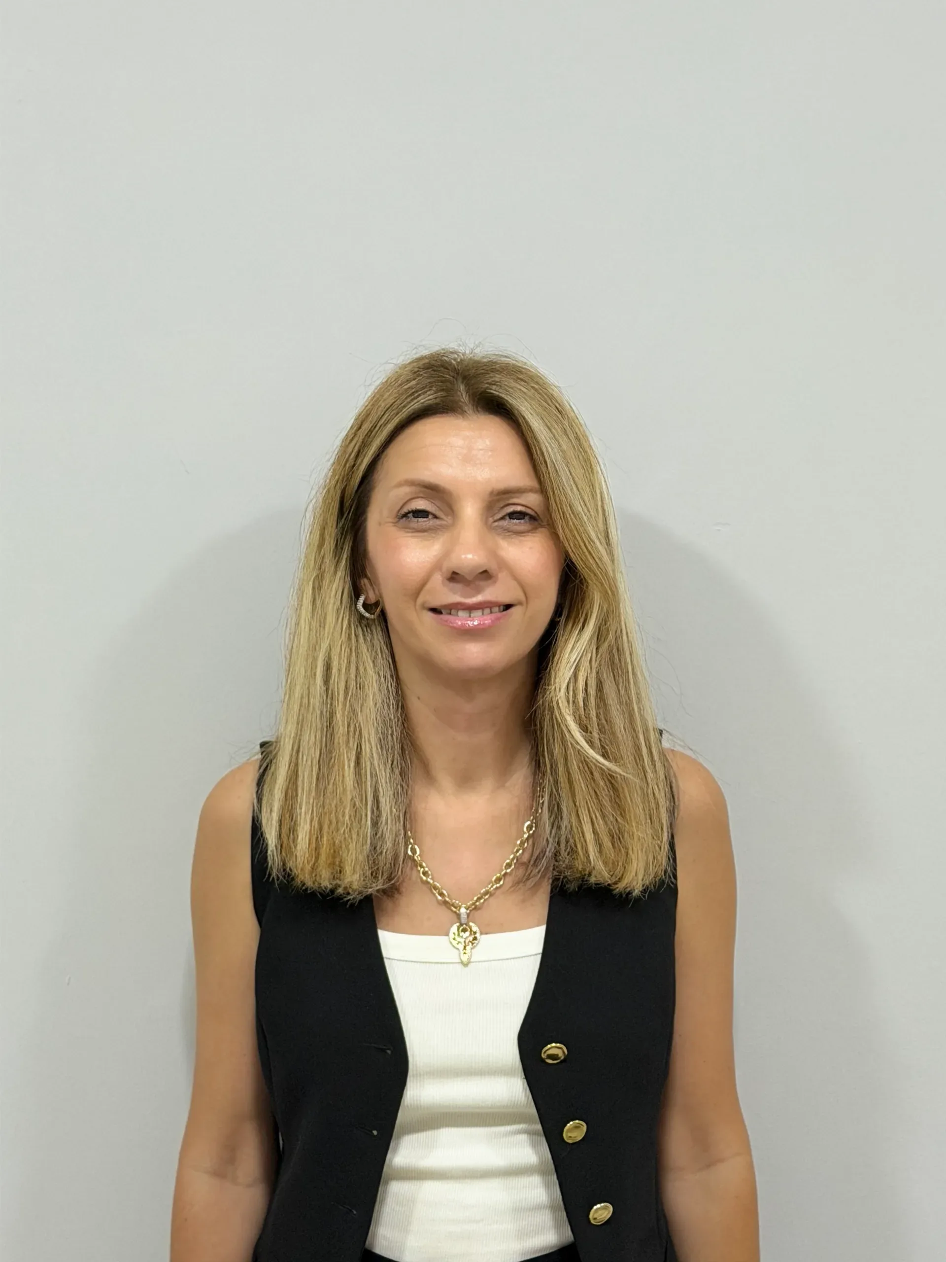 FEYZA BAYRAK