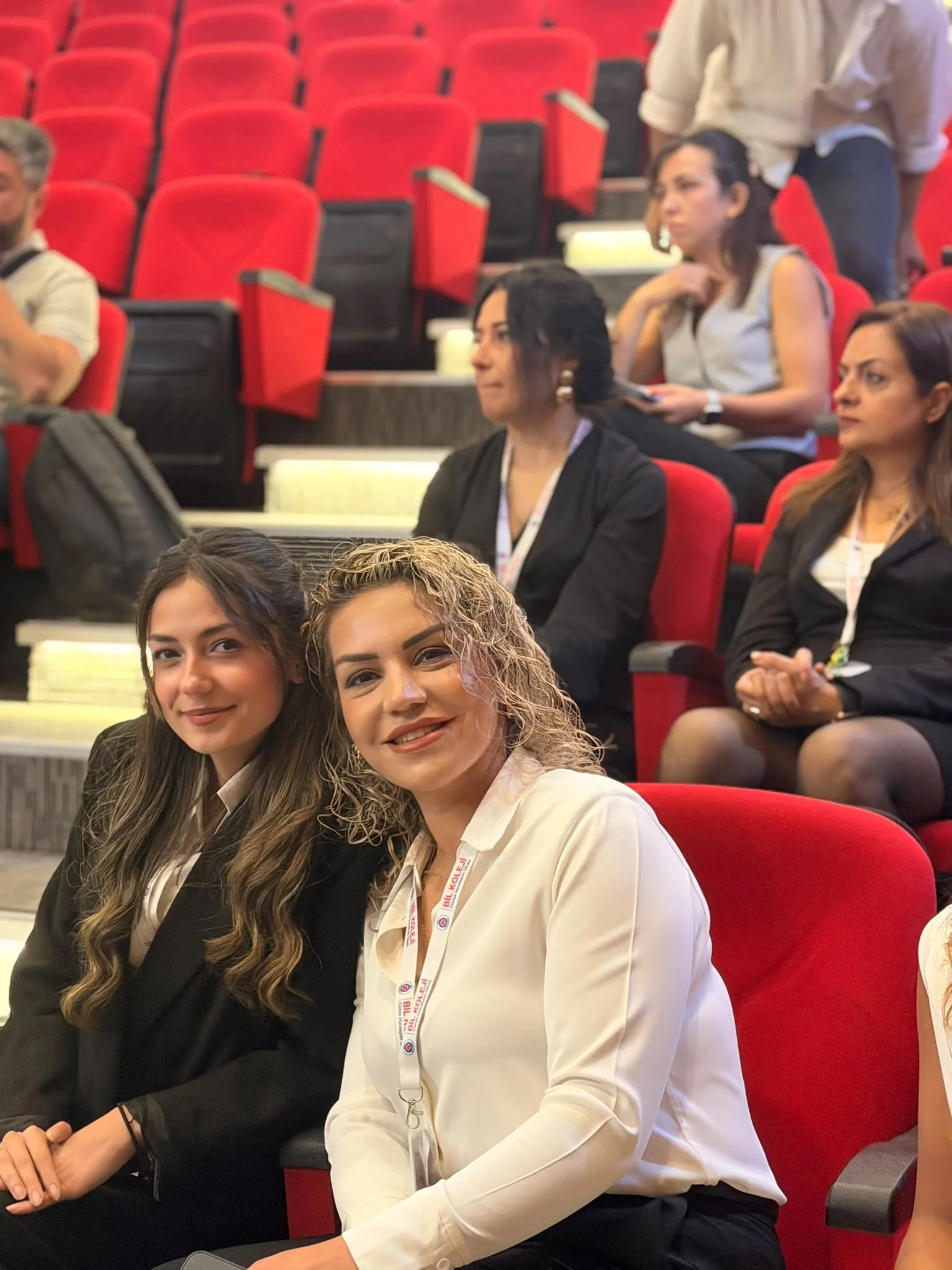 Bugün okulumuzda Anaokulu ve İlkokul velilerimizle bir araya gelmenin mutluluğunu yaşadık. görseli 20