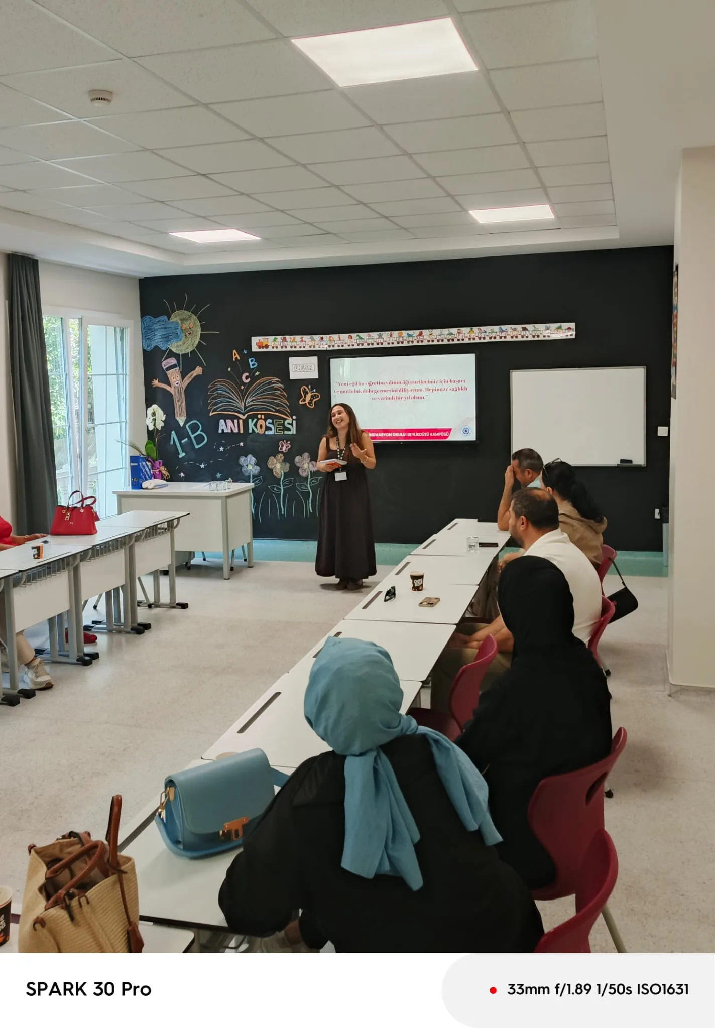 Bugün okulumuzda Anaokulu ve İlkokul velilerimizle bir araya gelmenin mutluluğunu yaşadık. görseli 51