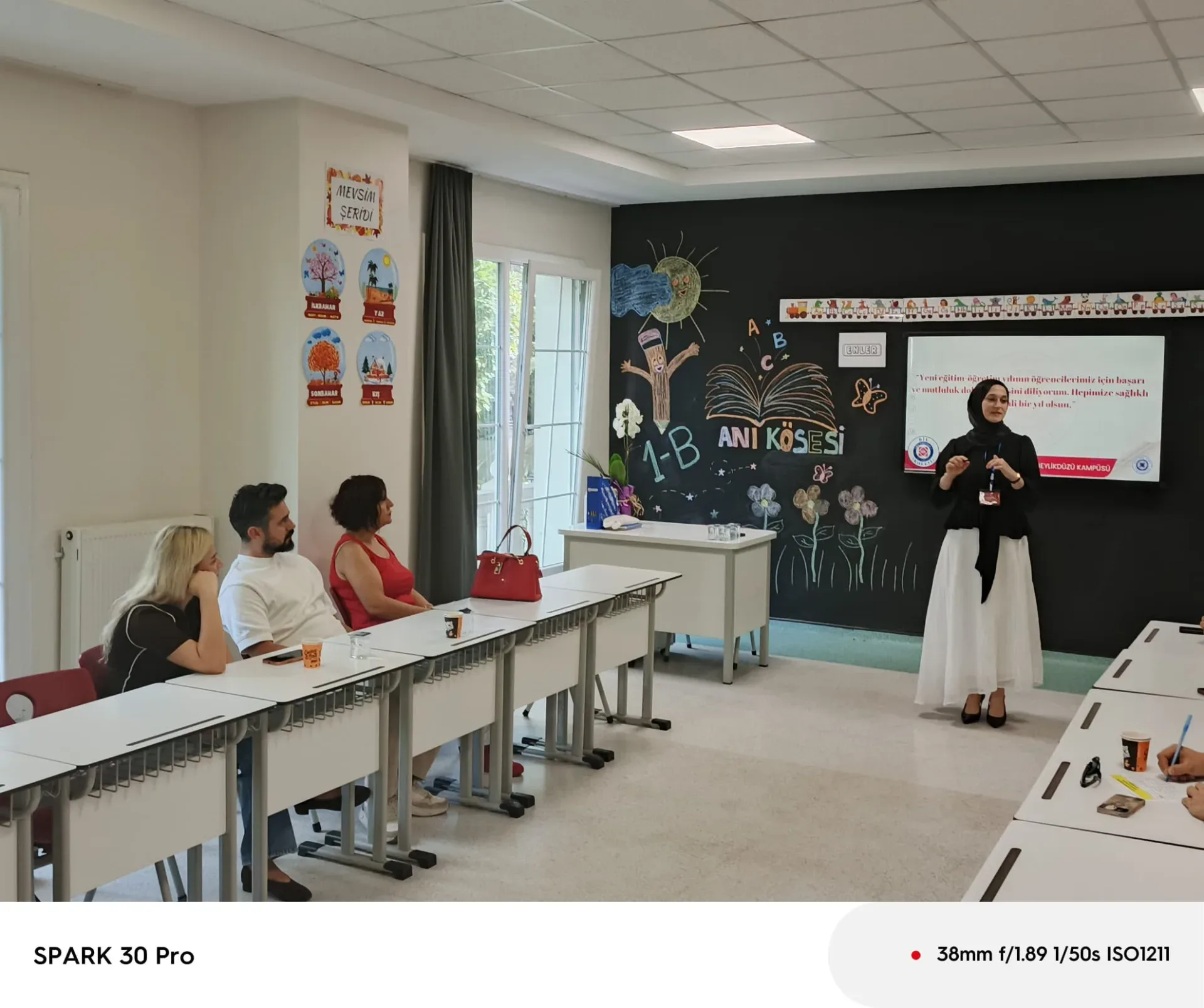 Bugün okulumuzda Anaokulu ve İlkokul velilerimizle bir araya gelmenin mutluluğunu yaşadık. görseli 54