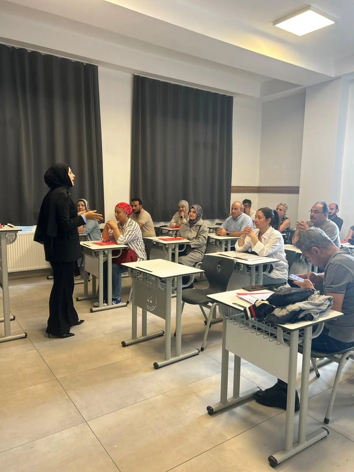 Avcılar BİL Koleji’nde Veli Toplantımızı Gerçekleştirdik görseli 72