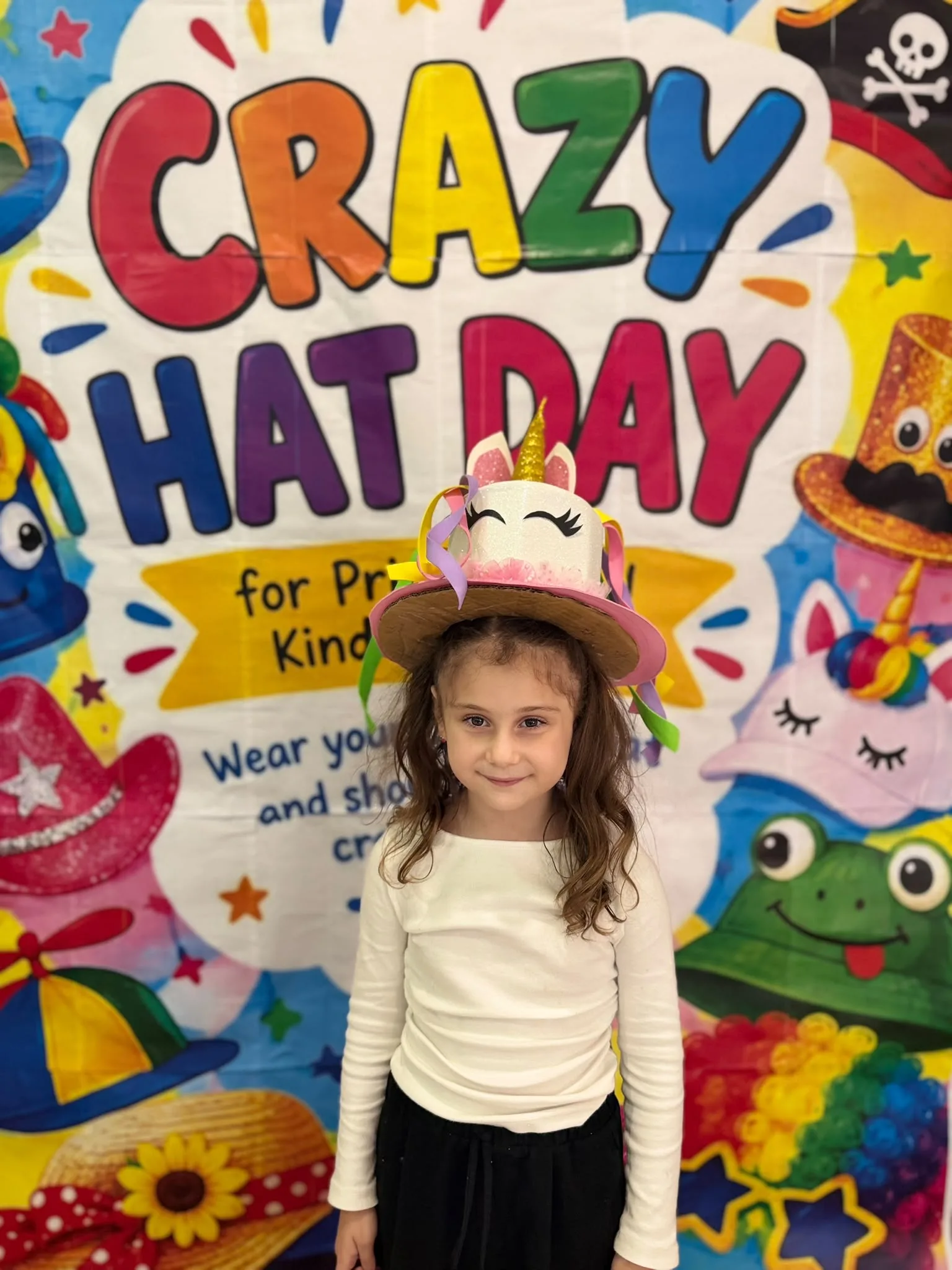 CRAZY HAT DAY! görseli 6