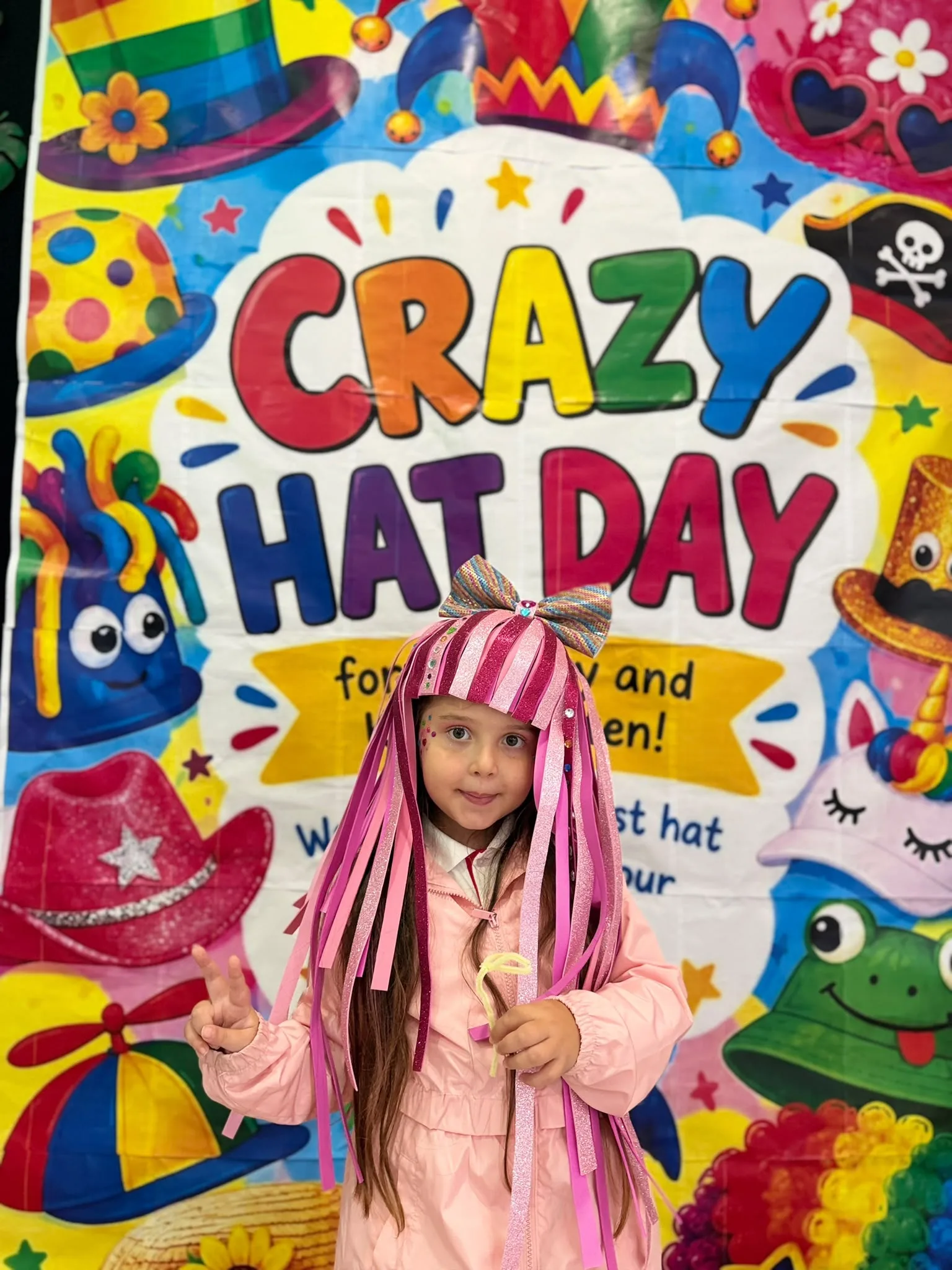 CRAZY HAT DAY! görseli 8