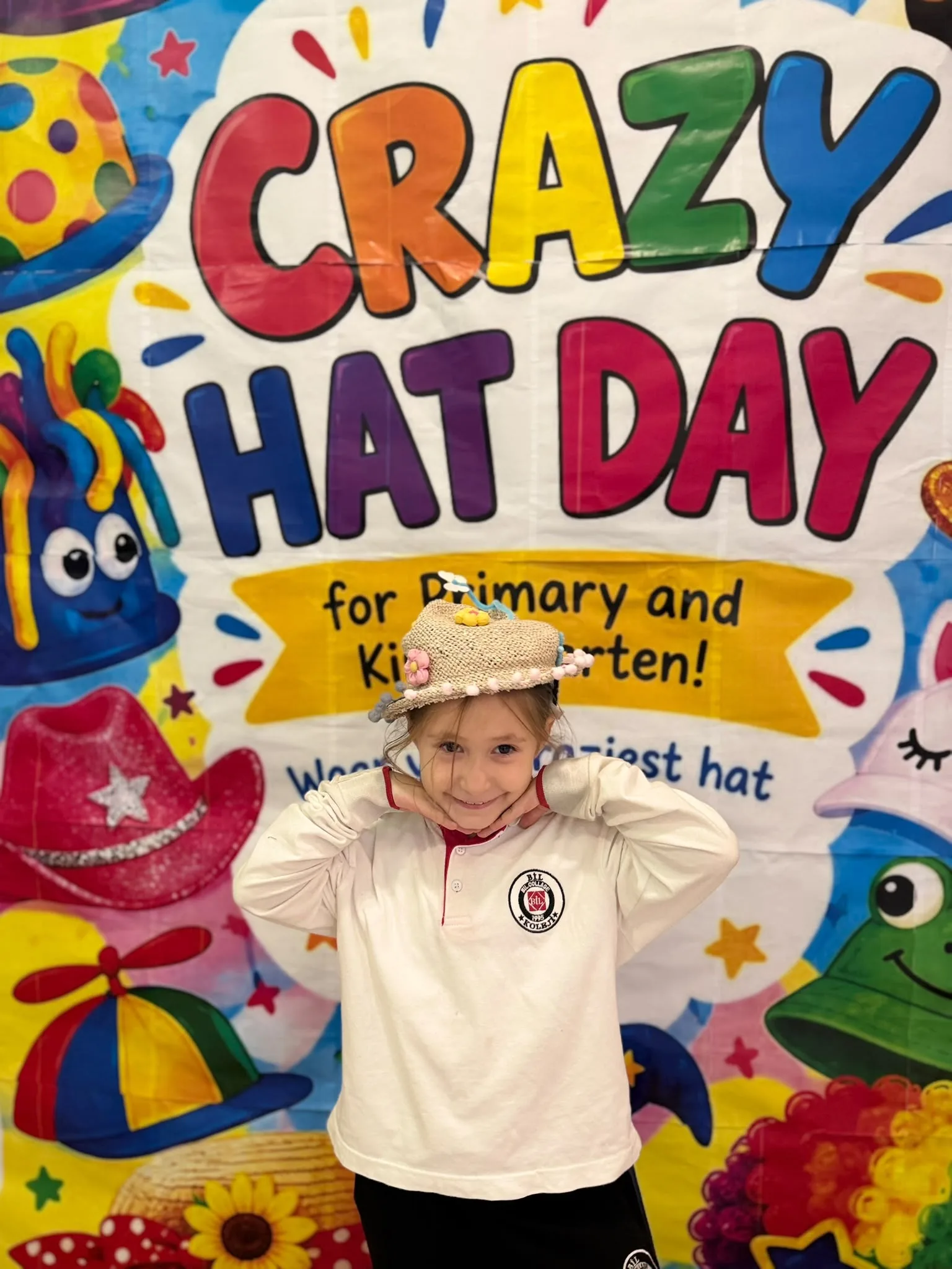 CRAZY HAT DAY! görseli 13
