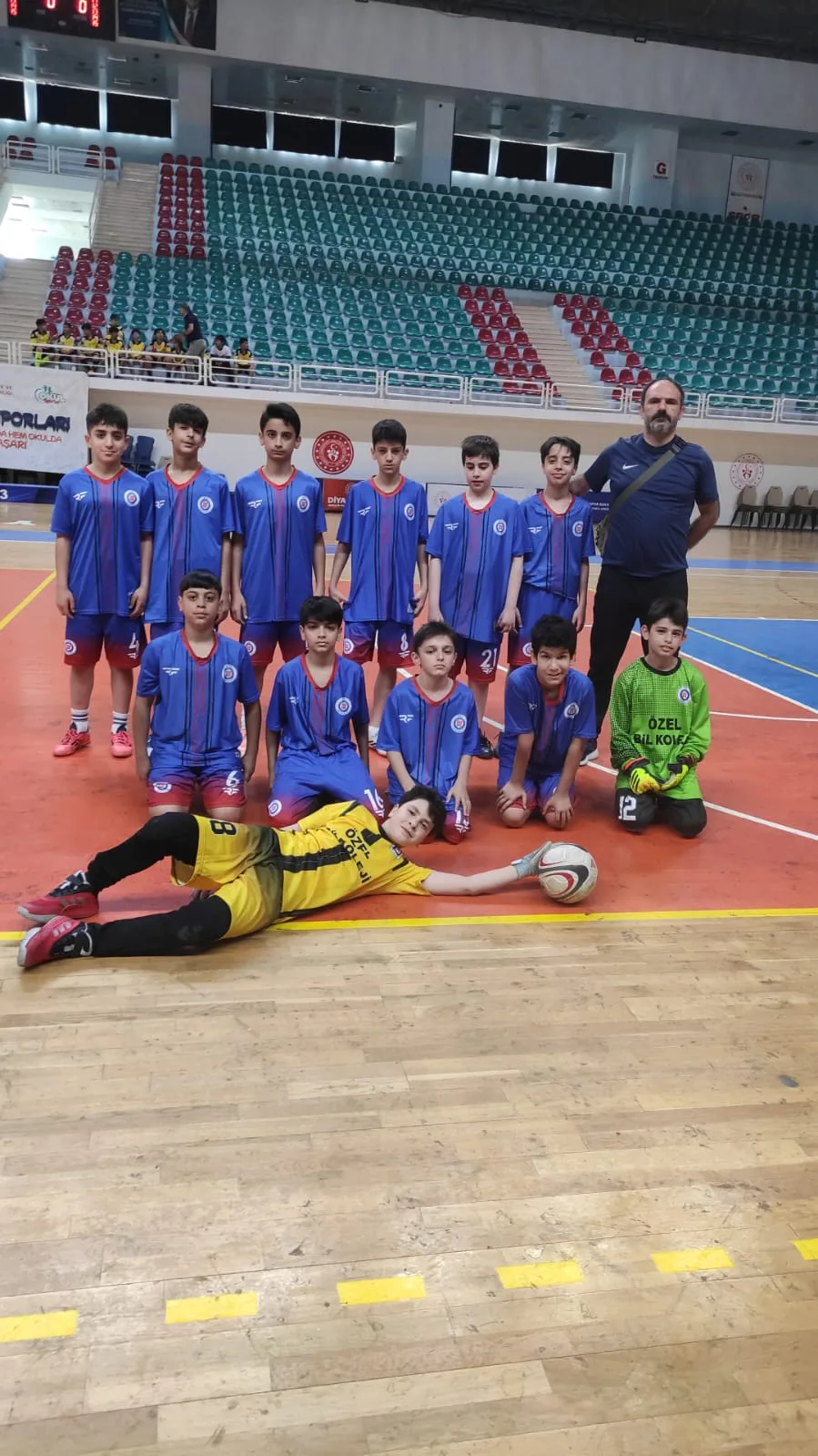 Futsal Müsabakalarında Diyarbakır BİL Koleji Küçük Erkek Takımımız İl 1’incisi Olmuştur.
