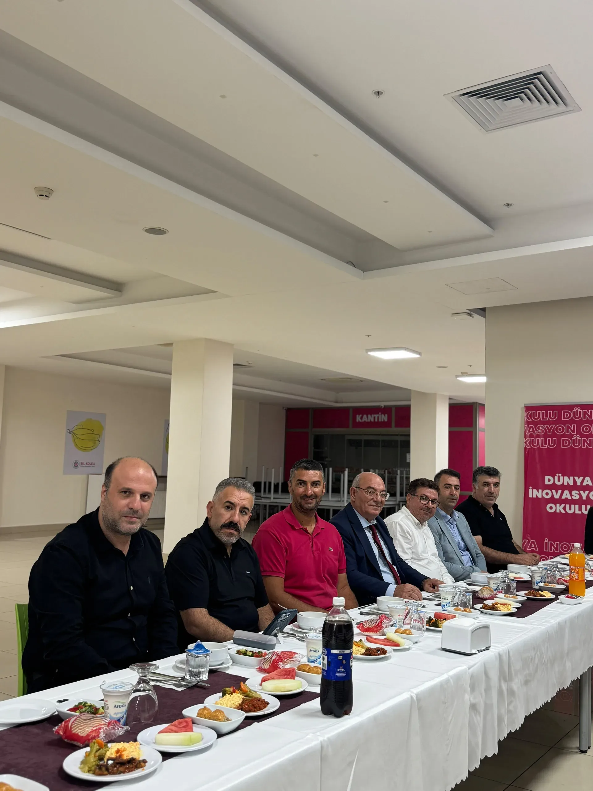 KARS ARDAHAN MAARİF DERNEĞİ Başkanı soner Polat ve yönetim Kurulu’nun kampüs müdürümüz HANİFİ ADIGÜZEL'i ziyareti görseli 2