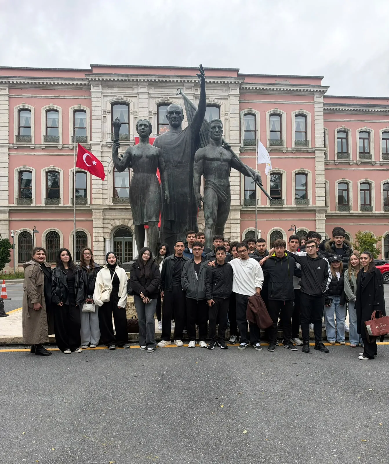 Üniversite Yolculuğumuz Devam Ediyor!