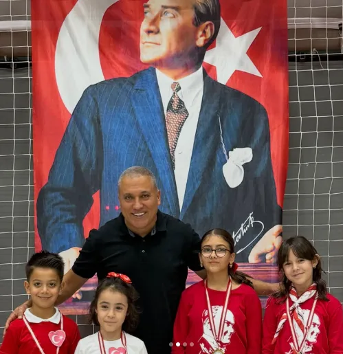 Cumhuriyet Koşusu ve Resim Yarışması Ödülleri Öğrencilerimize Takdim Edildi görseli 2