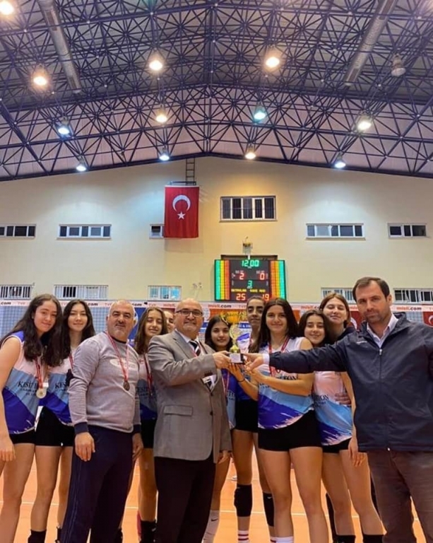 Aydın Gençlik Hizmetleri Spor İl Müdürlüğü Genç Bayanlar A Voleybol Müsabakası İl İkinciliği