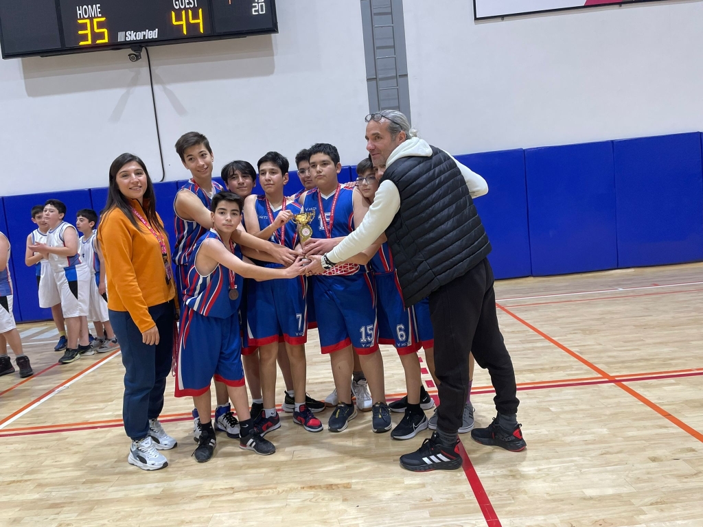 Kırşehir Bil Koleji Basketbol Yıldız Erkek Takımımız İl 4. sü Olmuştur.