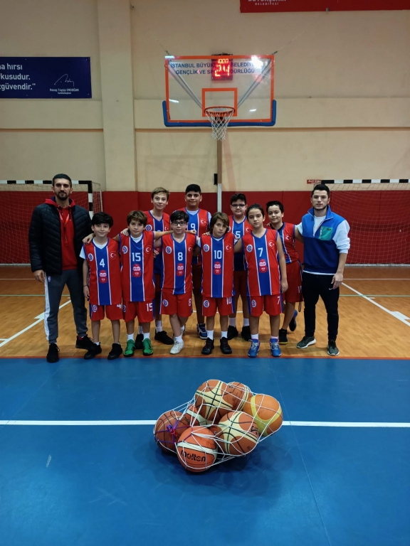 ERKEK BASKETBOL OKUL TAKIMIMIZ