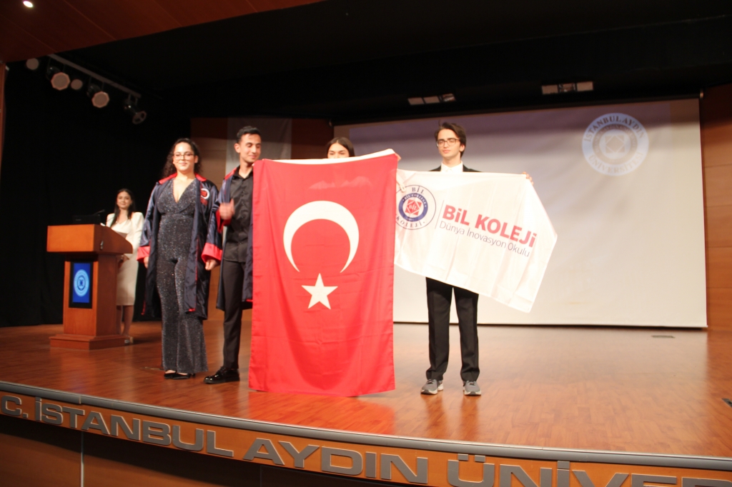 2021-2022 Eğitim Öğretim Yılı Mezuniyet Törenimiz. görseli 8