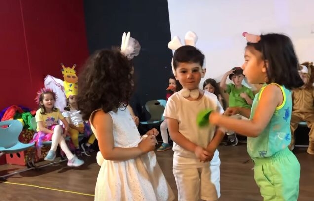 ANASINIFI ÖĞRENCİLERİ TİYATRO GÖSTERİSİ