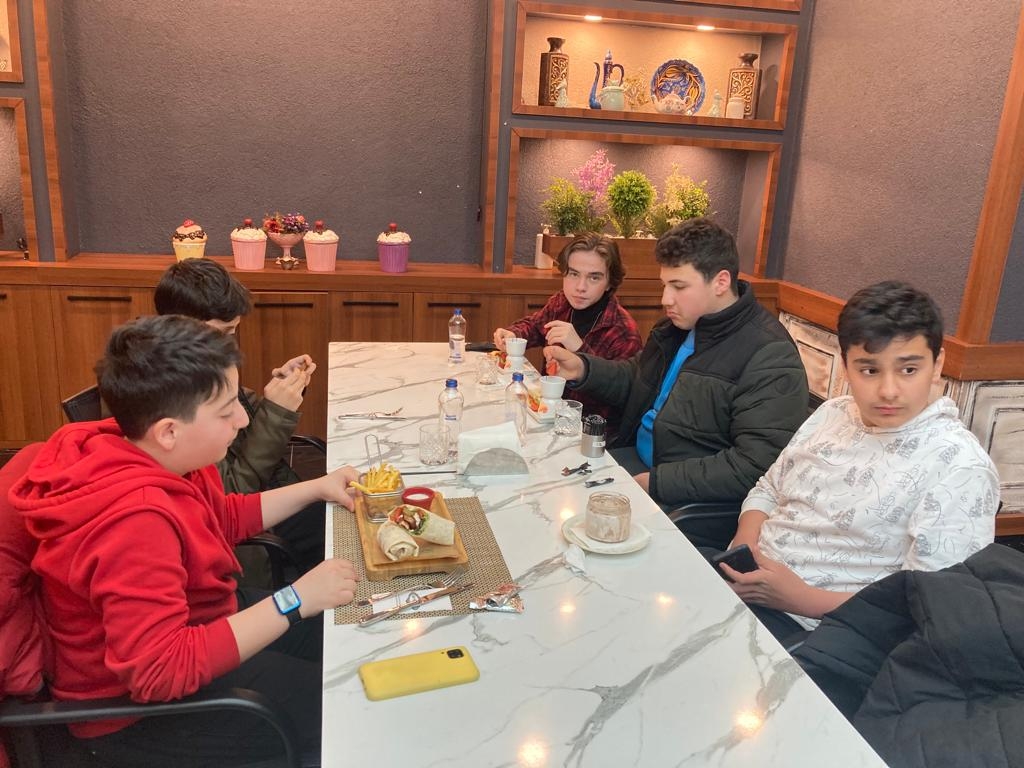 8. Sınıflarla İftar Etkinliği görseli 2