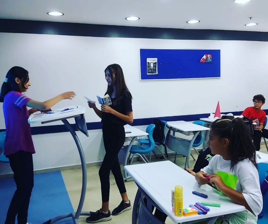 8th grades students learned how to express accept and refuse invitations! görseli 3