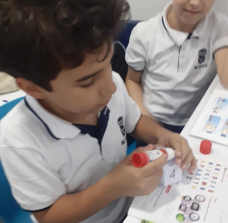We have worked numbers with 5th grades with a board game! görseli 2