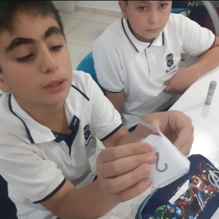 We have worked numbers with 5th grades with a board game! görseli 5
