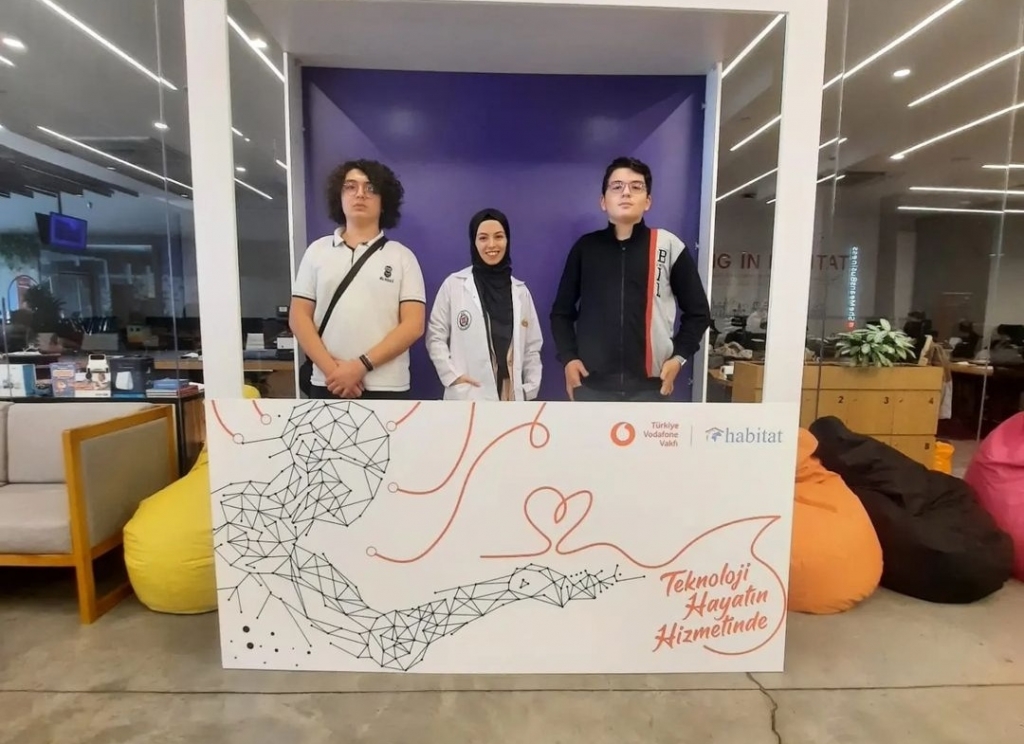 Best4City Akıllı Şehirler Hackathonu 1.gün görseli 3