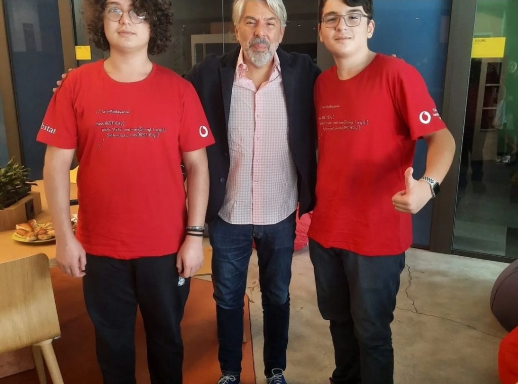 Best4City Akıllı Şehirler Hackathonu 1.gün görseli 5