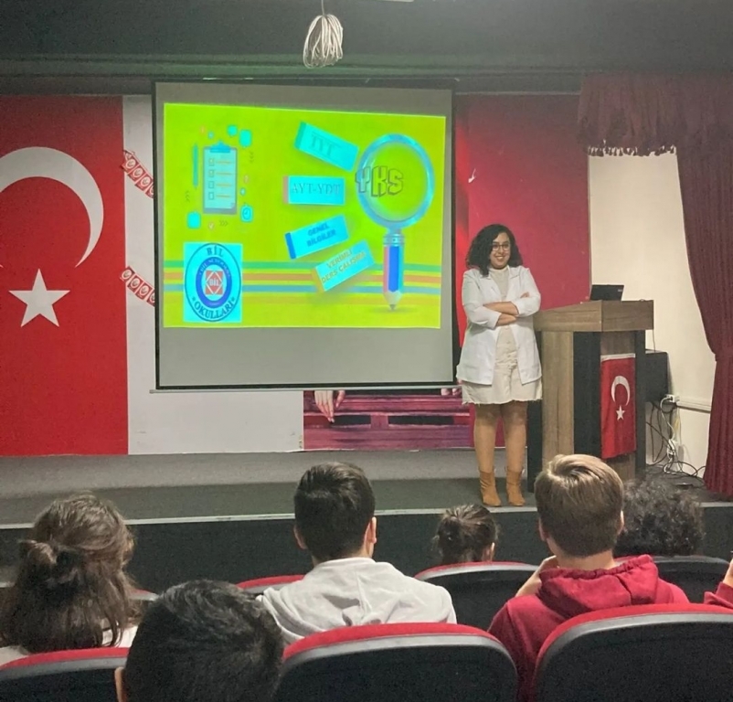 Rehberlik Öğretmenimizin YKS Sunumu