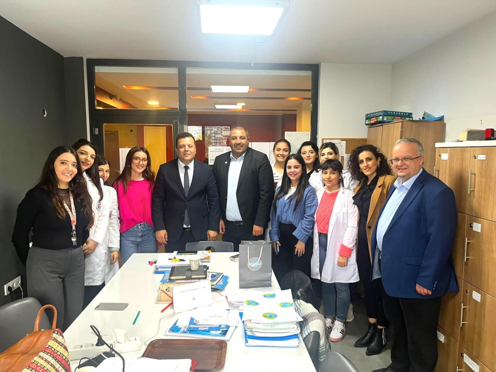Kağıthane İlçe Milli Eğitim Müdürü Sayın Dr. Ufuk DİLEKÇİ ve Şube Müdürü Sn. Yılmaz YILDIRIM'ın Okulumuza Ziyareti.
