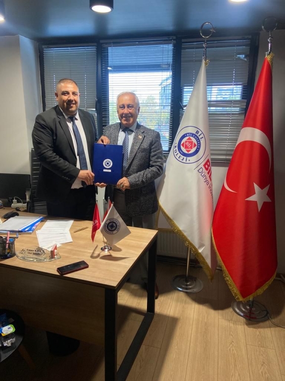 İstanbul Aydın Üniversitesi ile okulumuz Kağıthane BİL Koleji arasında Eğitim Öğretimde İşbirliği Protokolü imzalandı. görseli 3