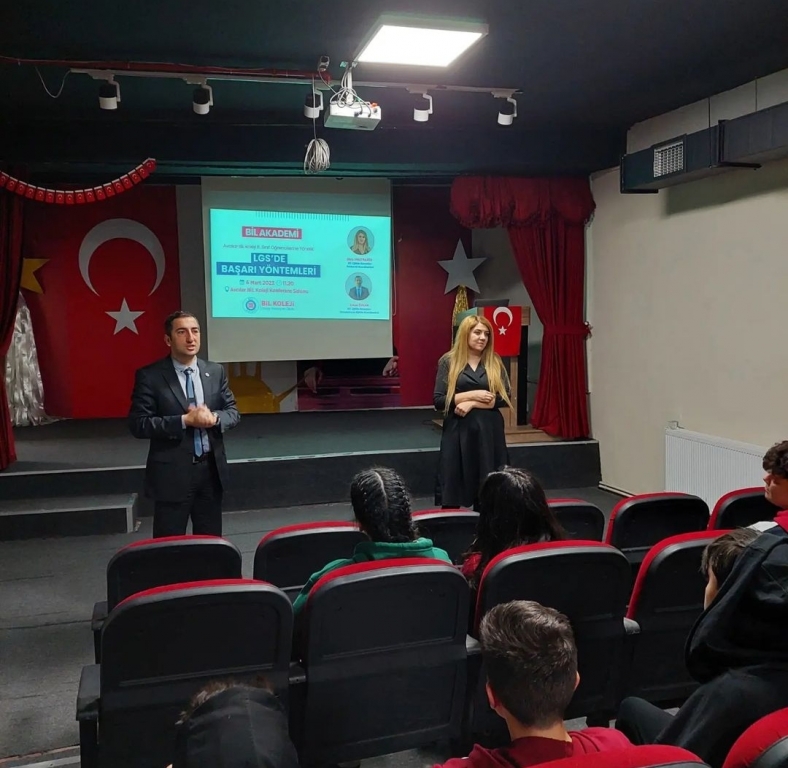 Bil Eğitim Kurumları Rehberlik Koordinatörü Ebru Unutmazer ve Bil Eğitim Kurumları Ortaokul-Lise Eğitim Koordinatörü Erkan Özkan Hocalarımızdan LGS ve Yks'de Başarı Yöntemleri Semineri görseli 7