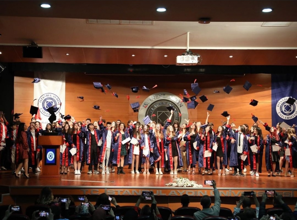 8. Sınıflarımızın Mezuniyet Töreni görseli 9