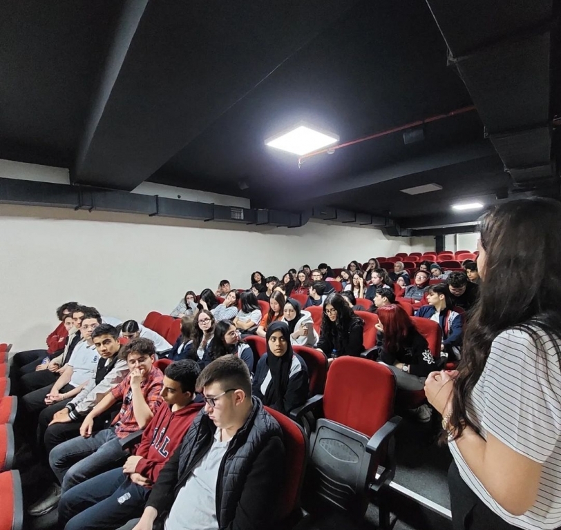 QS Türkiye Yurtdışı Eğitim ve Danışmanlık Kuruluşu 10 ve 11. Sınıflarımıza Yurtdışındaki Üniversitelere Başvuru ve Kabul Süreçleri Hakkında Bilgi Verdi görseli 2