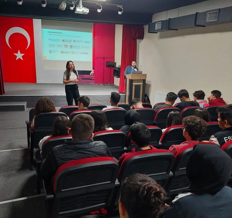 QS Türkiye Yurtdışı Eğitim ve Danışmanlık Kuruluşu 10 ve 11. Sınıflarımıza Yurtdışındaki Üniversitelere Başvuru ve Kabul Süreçleri Hakkında Bilgi Verdi görseli 4