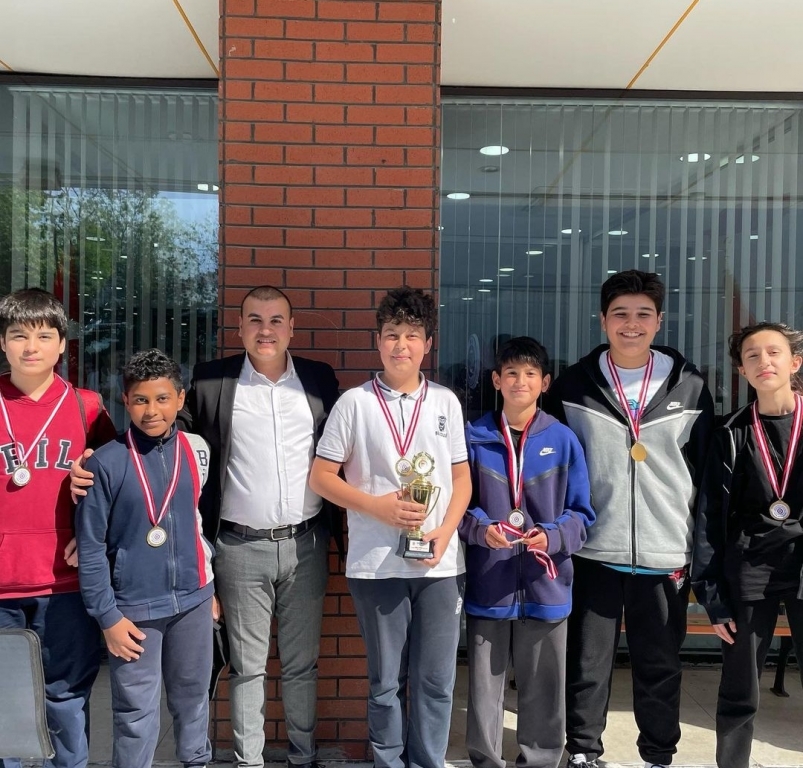 Ödül Törenimiz(Voleybol, Futbol ve Robotik Yarışmaları)