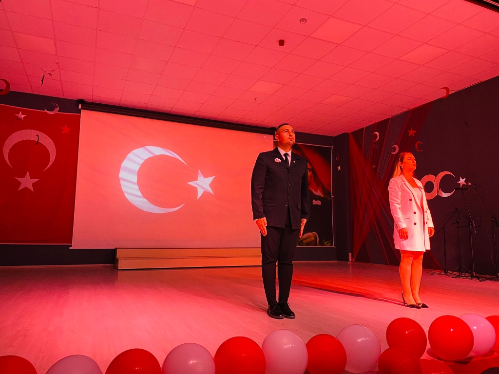 Cumhuriyetimizin 100. Yılı Aydın Bil Kolejinde Görkemli Bir Şekilde Kutlandı.