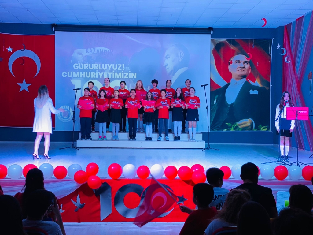 Cumhuriyetimizin 100. Yılı Aydın Bil Kolejinde Görkemli Bir Şekilde Kutlandı. görseli 22