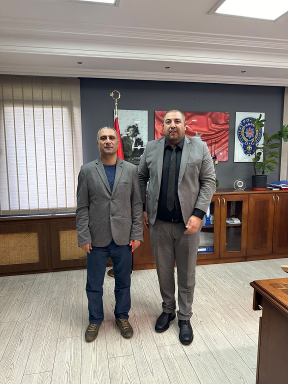 Sn. Okul Müdürümüz Caner KAYA, Kağıthane İlçe Emniyet Müdürümüz Sn. Mesut ASLAN'ı makamında ziyaret etti. görseli 2