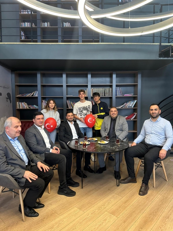 KAĞITHANE BELEDİYE BAŞKANIMIZ SN. MEVLÜT ÖZTEKİN OKULUMUZA ZİYARETTE BULUNDULAR.