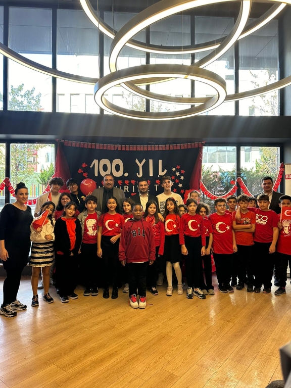 KAĞITHANE BELEDİYE BAŞKANIMIZ SN. MEVLÜT ÖZTEKİN OKULUMUZA ZİYARETTE BULUNDULAR. görseli 2