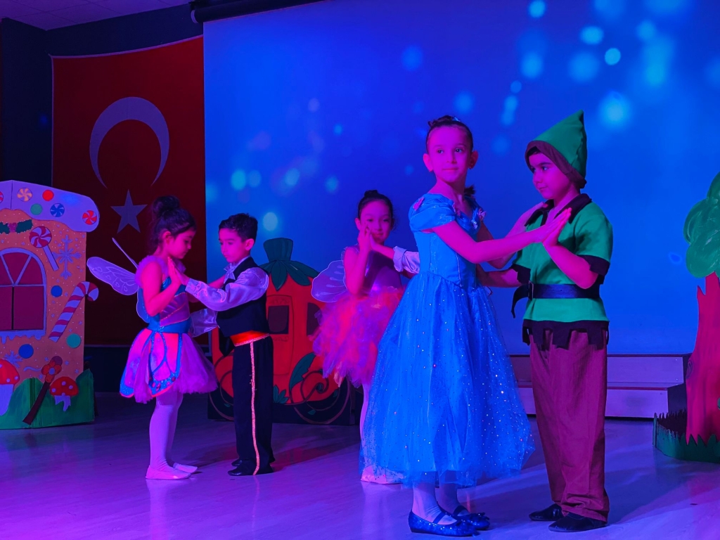 Aydın Bil Koleji'nde English Show Zamanı! görseli 16