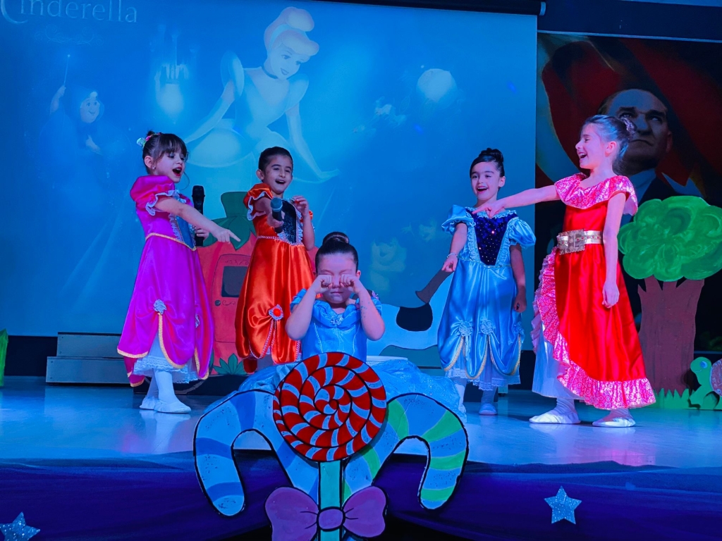 Aydın Bil Koleji'nde English Show Zamanı! görseli 18