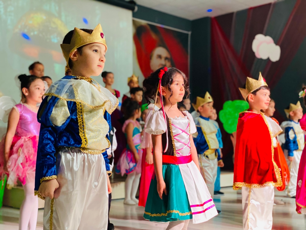 Aydın Bil Koleji'nde English Show Zamanı! görseli 19