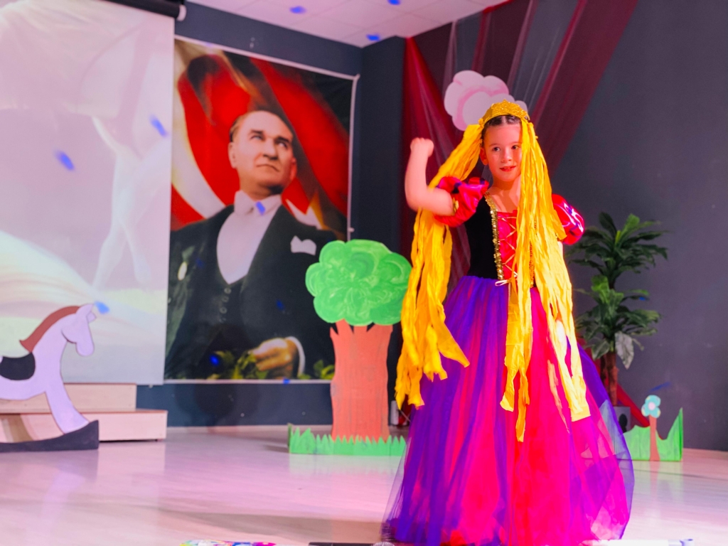 Aydın Bil Koleji'nde English Show Zamanı! görseli 25