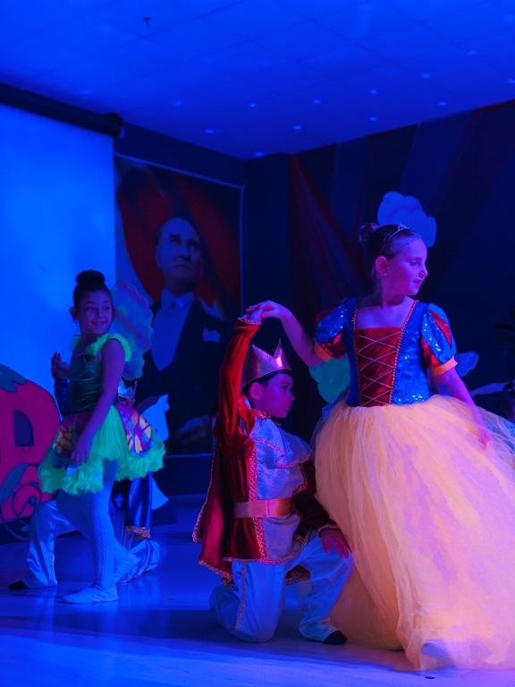 Aydın Bil Koleji'nde English Show Zamanı! görseli 51