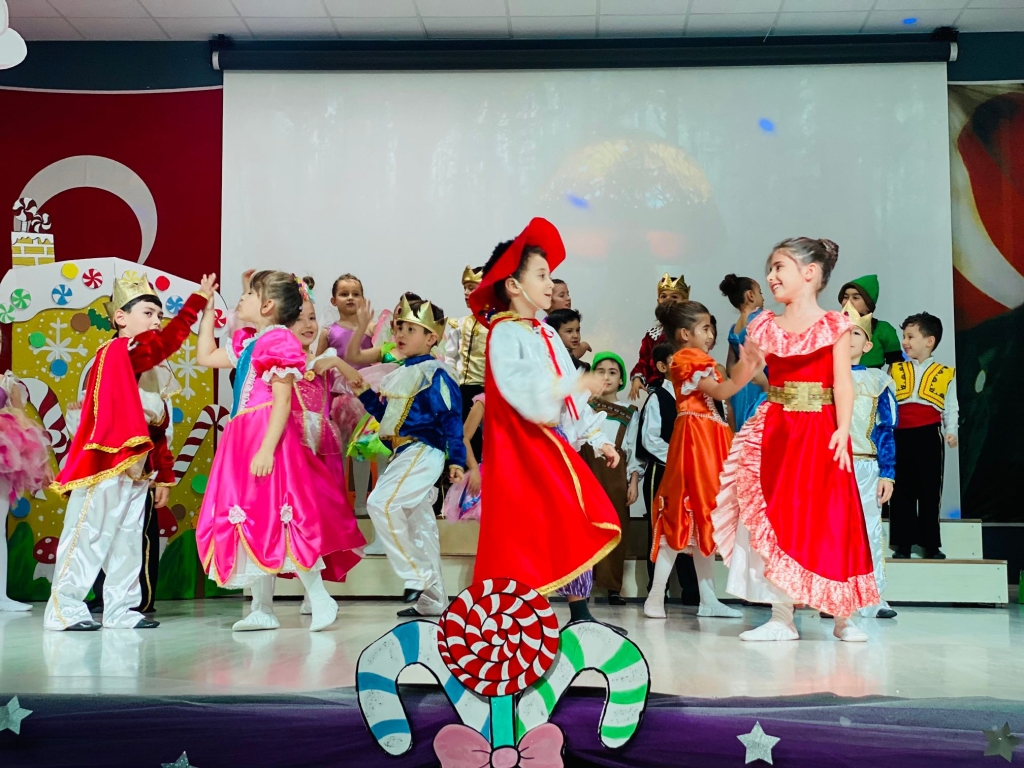 Aydın Bil Koleji'nde English Show Zamanı! görseli 65