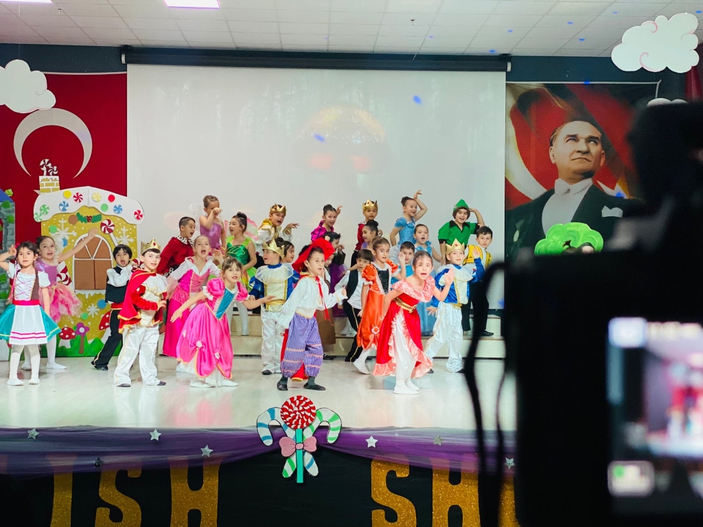 Aydın Bil Koleji'nde English Show Zamanı! görseli 68