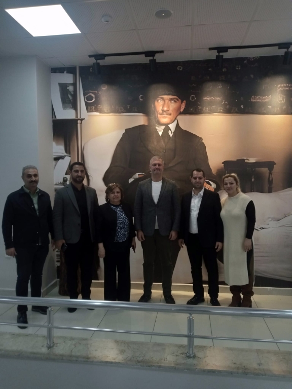 Karataş Belediye Başkanı sayın Necip Topuz okulumuzu ziyaret etti. görseli 2
