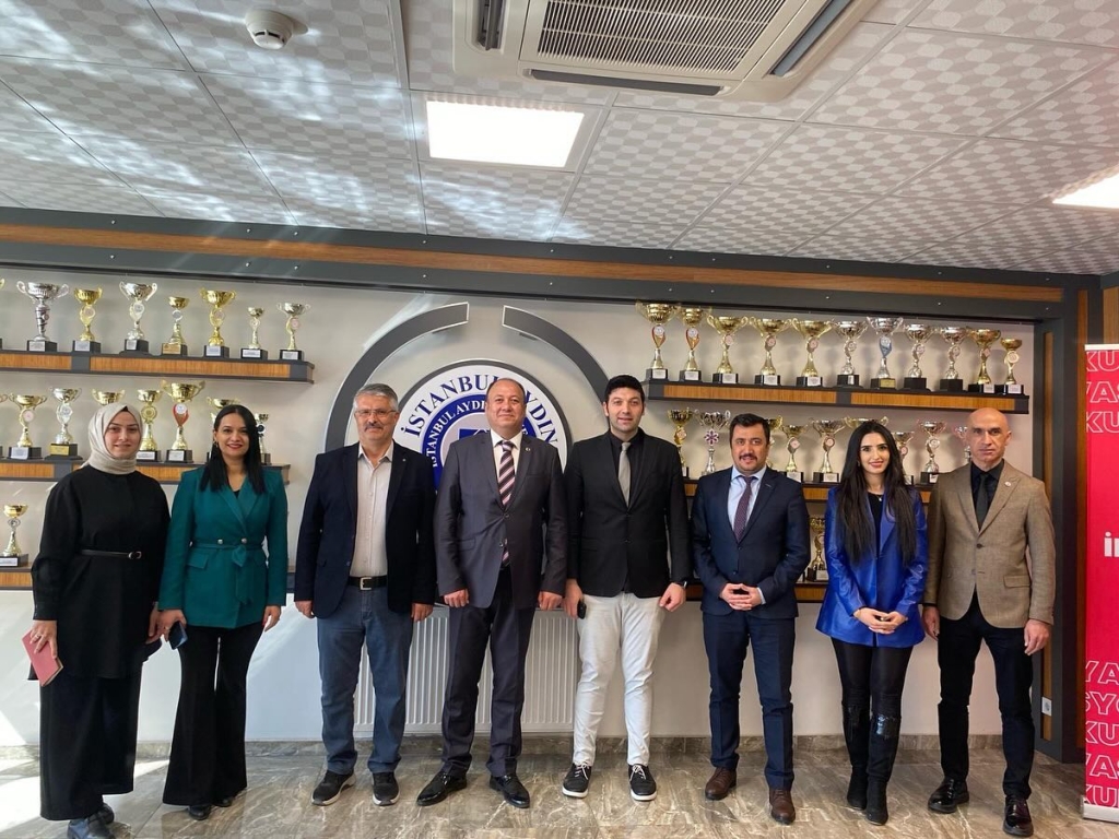 Mucur İlçe Milli Eğitim Müdürümüz Sayın Murat Dulkadiroğlu okulumuza ziyarette bulunarak eğitim öğretim faaliyetleri hakkında bilgi aldı.