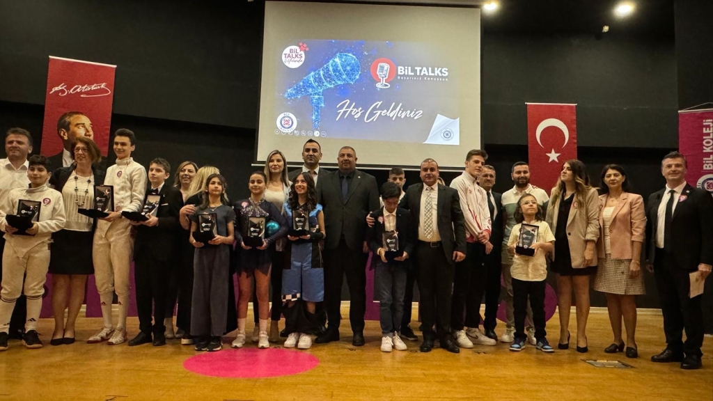 BİL TALKS FİNAL Oturumuna katılan tüm öğrencilerimizi kutluyor, başarılarının devamını diliyoruz. Hayat Sahnesinde Başarınız Konuşsun!