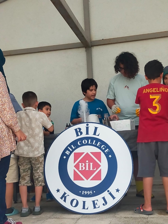 Eğlenceli deney günümüze katılan tüm öğrencilerimize teşekkür ederiz görseli 6