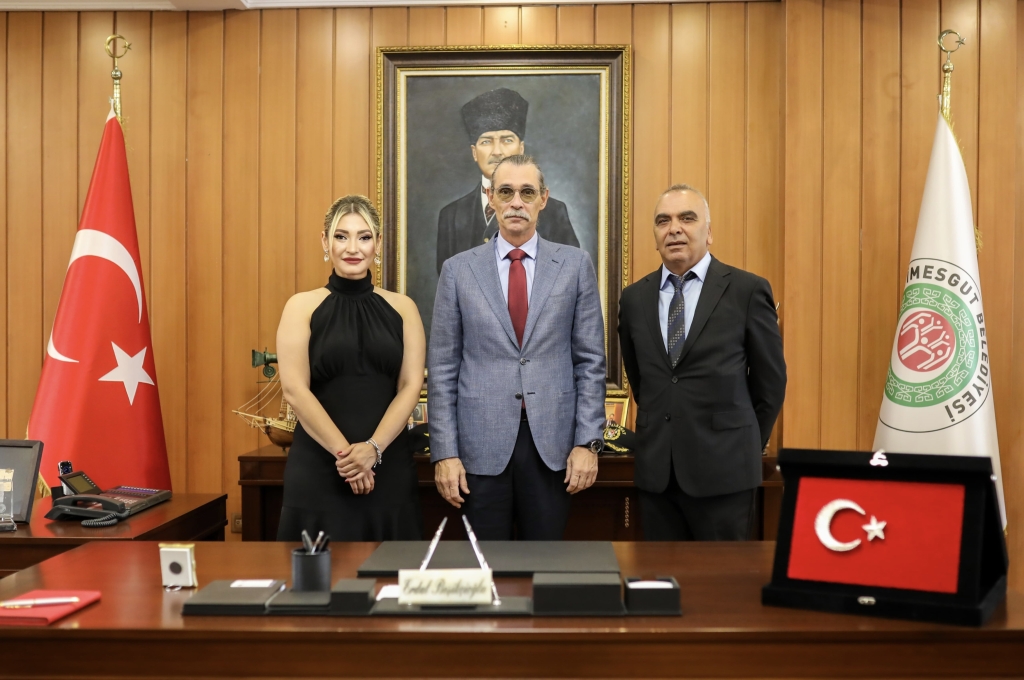 Etimesgut Belediye Başkanı Sn. Erdal Beşikçioğlu'nu makamında ziyaret ettik görseli 3
