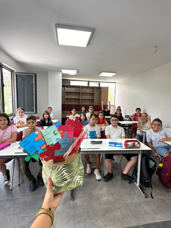 "SİZİNLE TAMAMLANDIK, OKULUMUZA HOŞGELDİNİZ" REHBERLİK ETKİNLİĞİ görseli 2