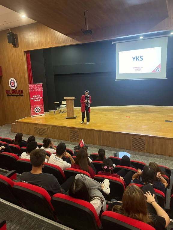 Lise Grubu Öğrencilerimize YKS hakkında bilgilendirme yapıldı.